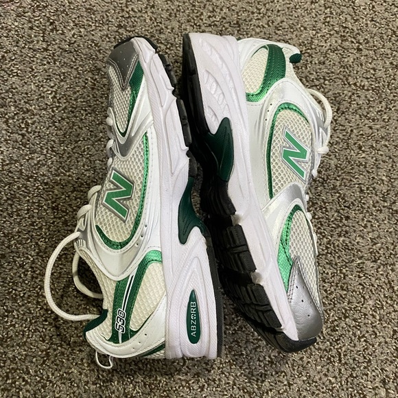 New Balance 530s in Women’s size 7 - Picture 1 of 3